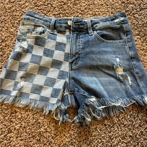 Checkered small denim shorts